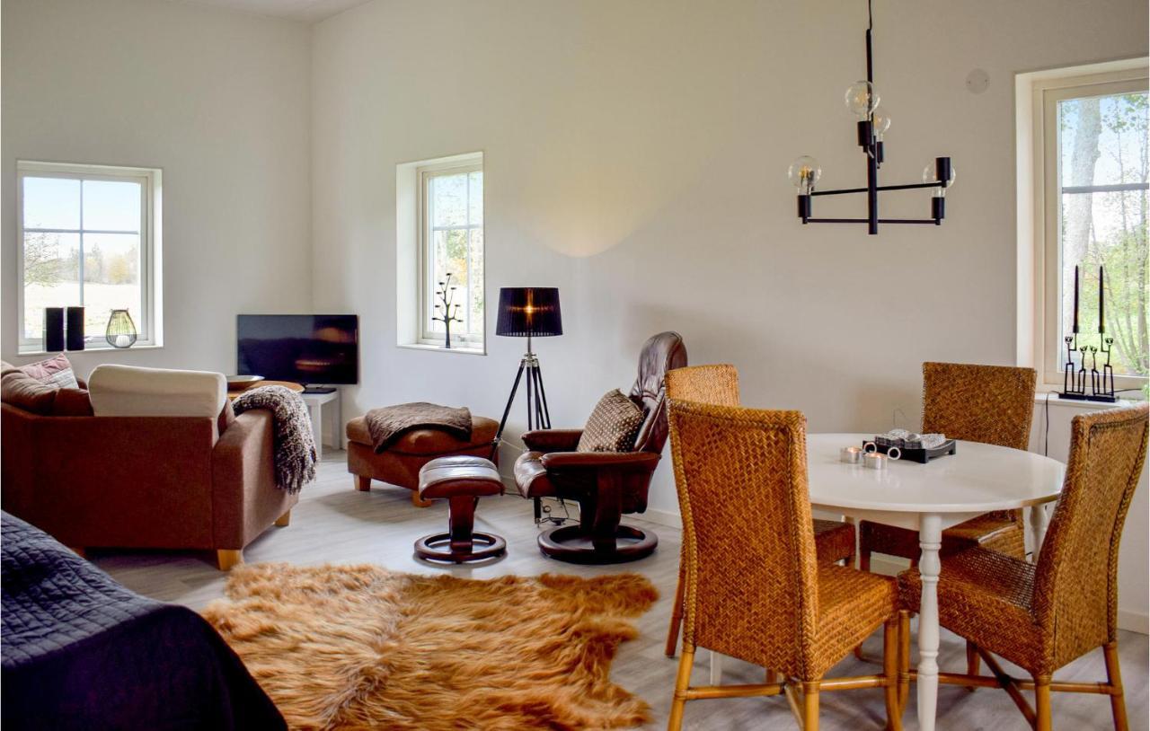 Beautiful Apartment In Lagan With House Sea View Exterior foto